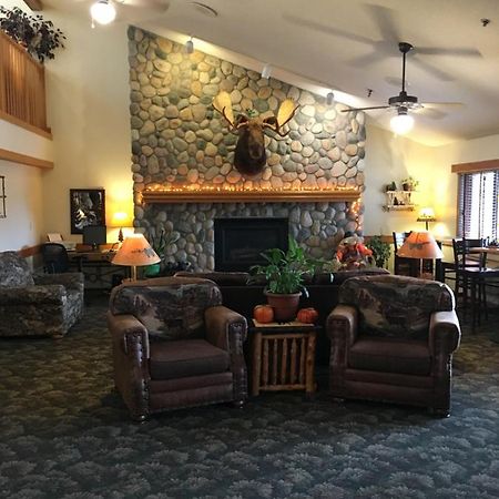 Moose Lake Lodge & Suites Duluth Exterior photo