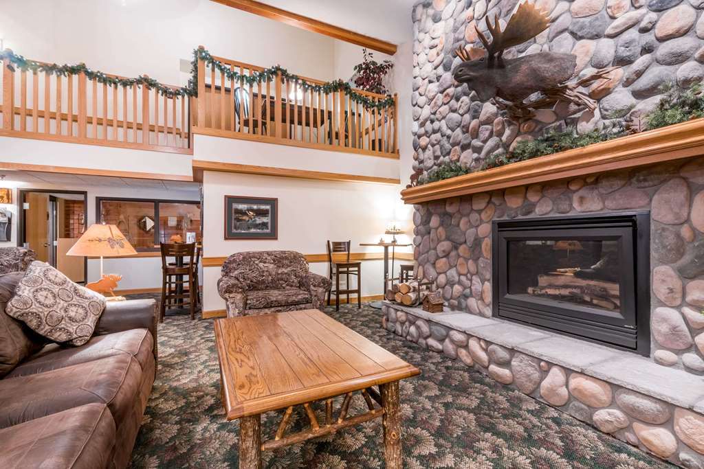 Moose Lake Lodge & Suites Duluth Interior photo